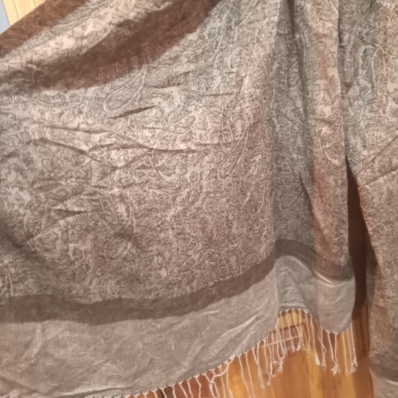 Pashmina wool silk blend brown scarf - Picture 2 of 3